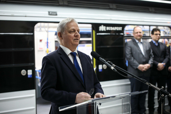 Átadták a 3-as metró megújult északi szakaszát