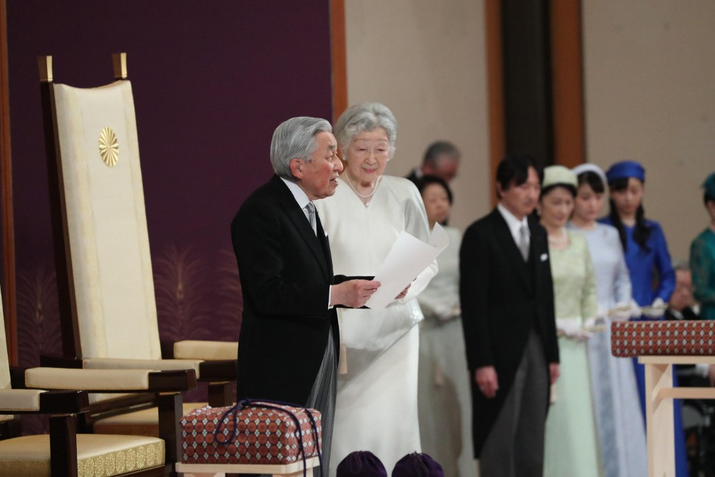 Akihito és felesége, Micsiko császárné