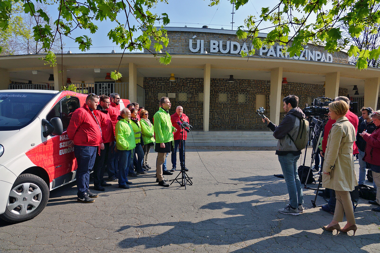 MSZP-P kampánybusz
