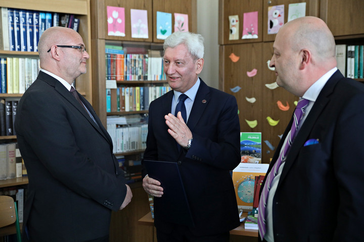 Fotó: Papajcsik Péter Bő a választék tankönyvekből