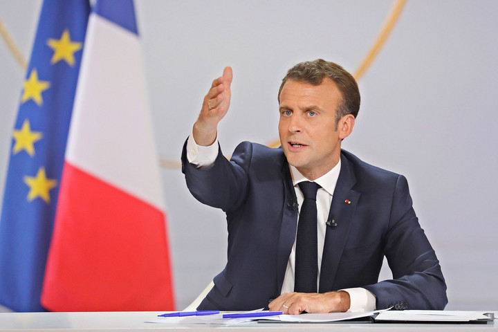 Fotó: AFP/Ludovic Marin Macront támogató kiáltványt tettek közzé francia jobboldali polgármesterek