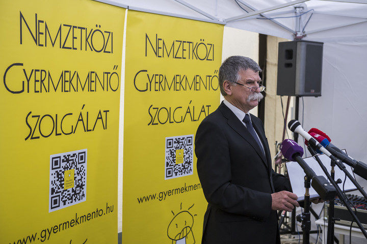 Átadták a Nemzetközi Gyermekmentő Szolgálat felújított szakorvosi rendelőit