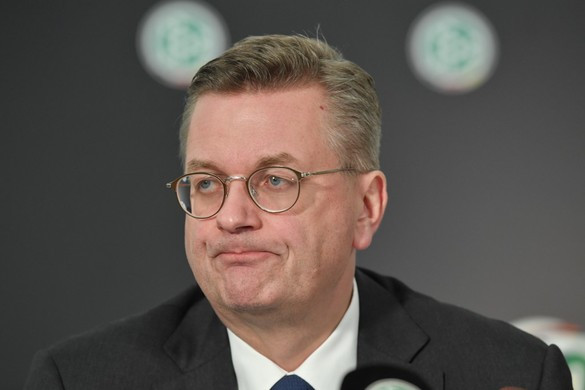 Fotó: AFP/DPA/Boris Roessler Belebukott botrányaiba a Német Labdarúgó Szövetség elnöke