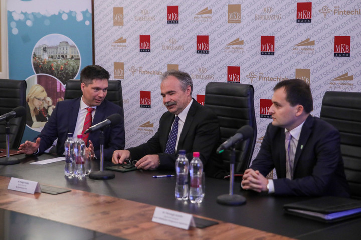 Fotó: MH/Ficsor Márton Együttműködési megállapodást kötött a Szent István Egyetem és az MKB Bank