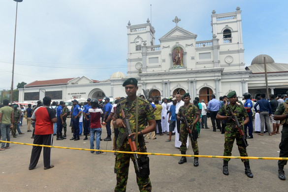Merényletsorozat Srí Lankán, katolikus templomokban és szállodákban robbantottak