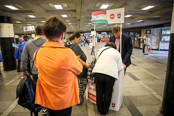Megmaradt a kormánypártok stabil előnye az ellenzék előtt
