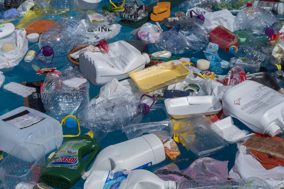 A műanyagszennyezés ellen 2024-ben érkezhet az első kötelező nemzetközi jogszabály