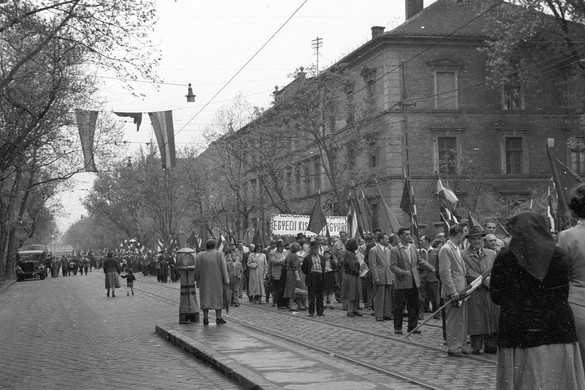 A beletörődés ünnepe: 1957. május elseje