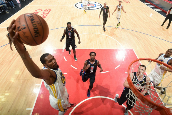 Durant ötven pontott dobott, főcsoport-elődöntős a Golden State