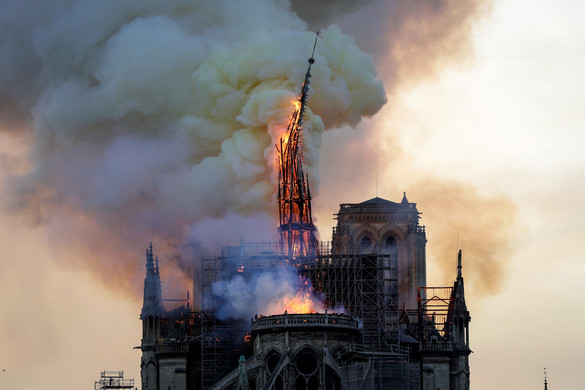 Rövidzárlat okozhatta a tüzet a Notre-Dame-ban