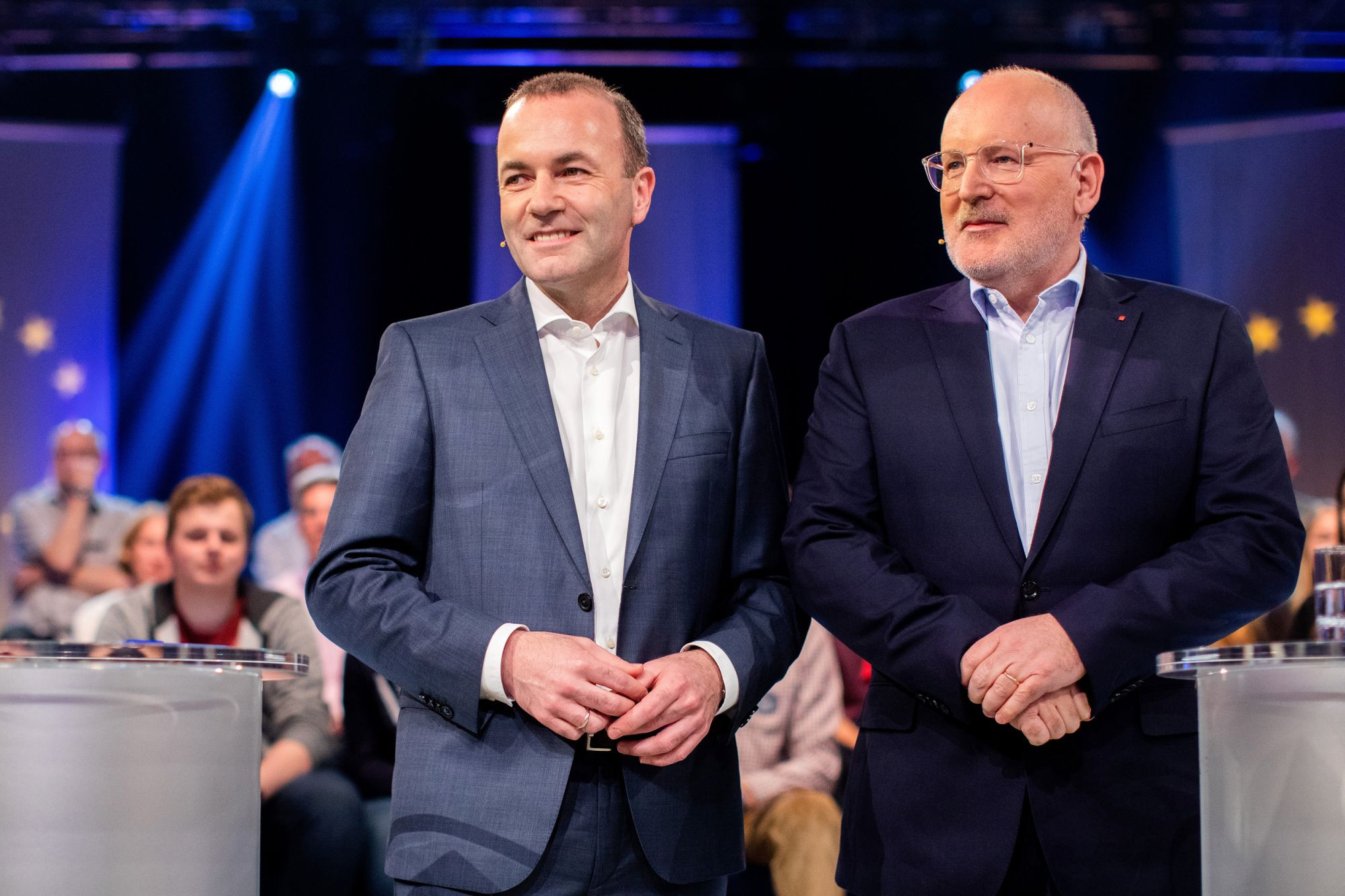 Migránskvótákat, legális bevándorlást akar Timmermans