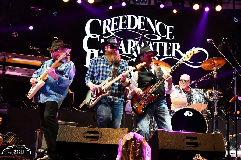 Forrás: Kiss Zoltán Creedence Clearwater Revived dalait inkább a 50-es korosztály ismeri, de igényes rockzenéjükre Gyulán több ezren kíváncsiak voltak