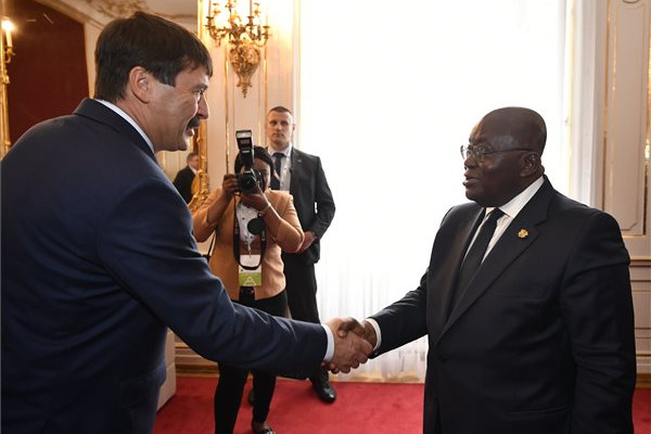 Fotó: MTI/Szigetváry Zsolt Áder János köztársasági elnök és Nana Akufo-Addo ghánai elnök