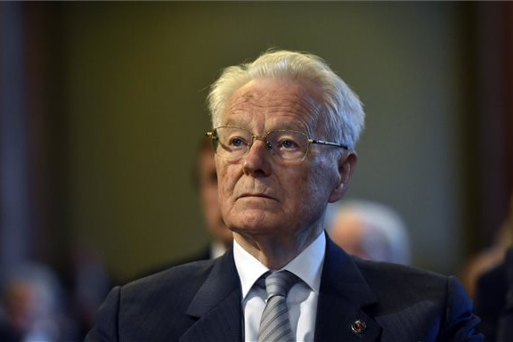 Fotó: MTI/Illyés Tibor Harmathy Attila Széchenyi-díjas magyar jogtudós, egyetemi tanár, akadémikus, volt alkotmánybíró kapta meg az Akadémiai Aranyérem kitüntetést