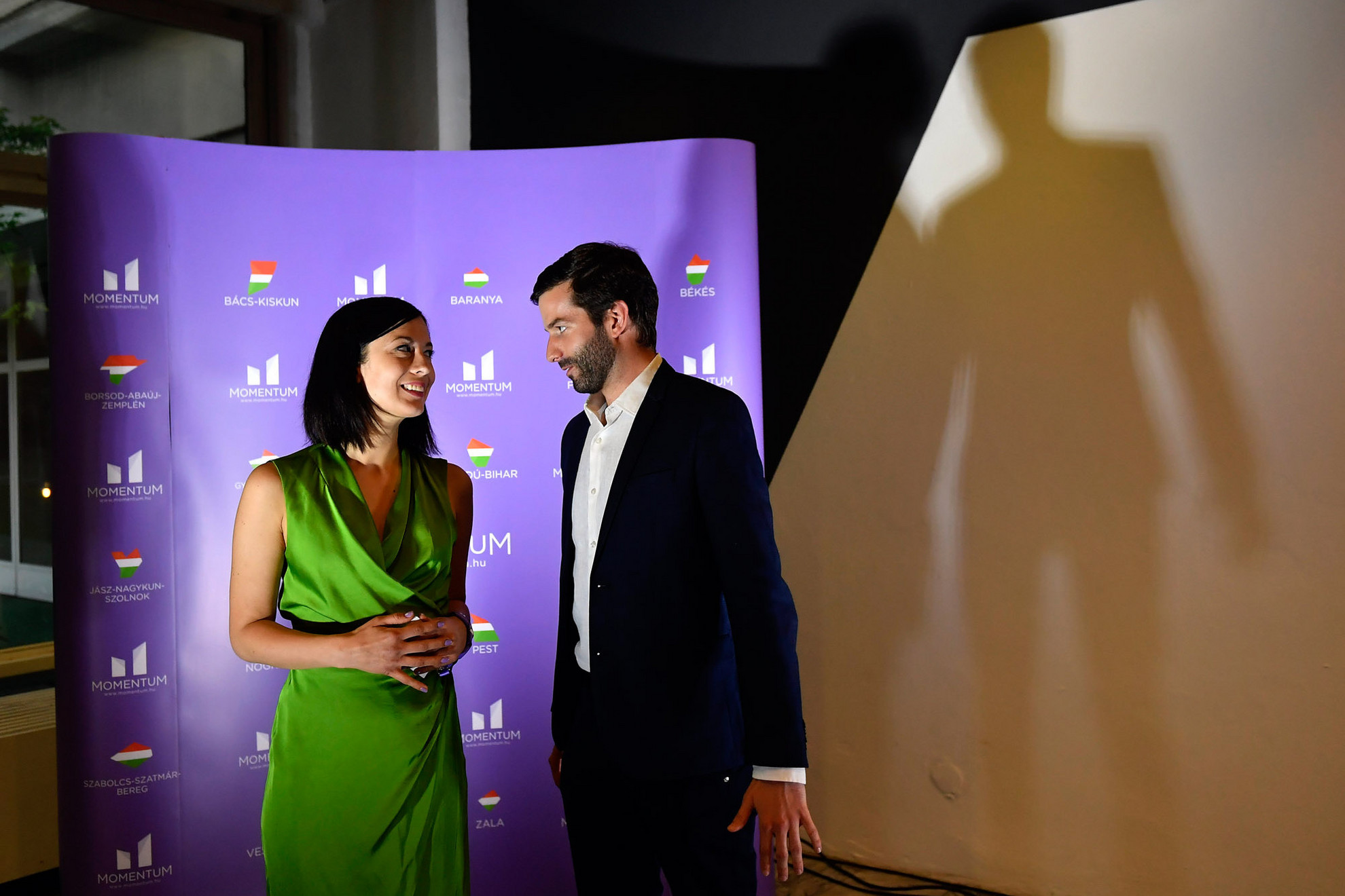 Fotó: MTI/Illyés Tibor Pátoszos ígéretek. Fekete-Győr András pártelnök szerint a Momentum mostantól a magyar egészségügy, oktatás és megélhetés pártja lesz