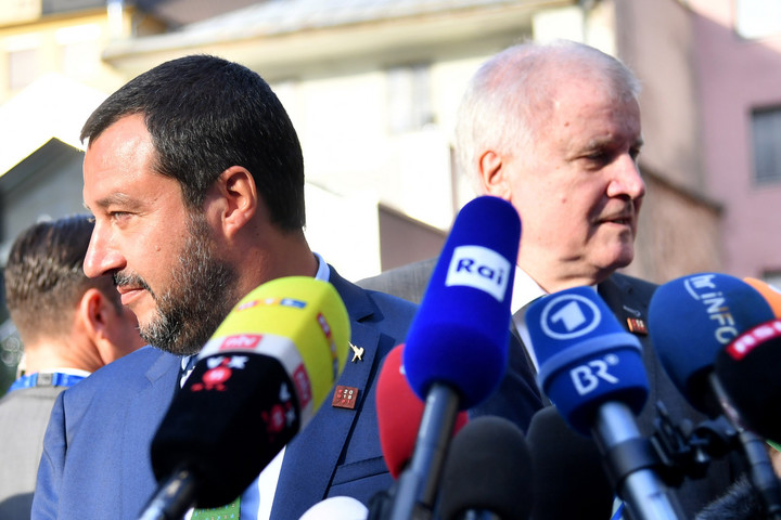 A német belügyminiszter nem hajlandó együttműködni Salvinivel