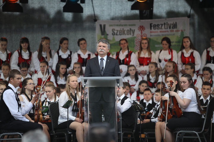 Fotó: MH/Bodnár Patrícia Kövér: A csodákra nem várni kell, azok a jövő nemzedékeiben rejtőznek