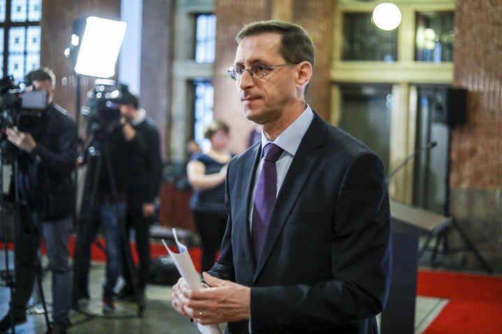 Fotó: Hegedüs Róbert Varga Mihály: Augusztus 31-ig tolódhat ki az adategyeztetési határidő