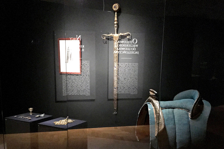 Relikviákban a közös múlt