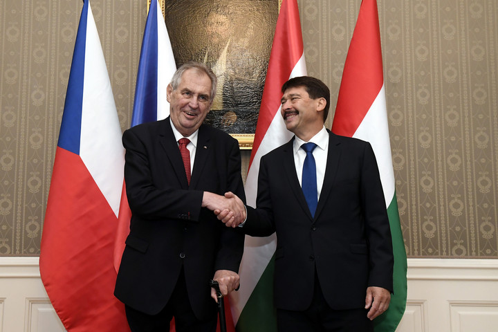 Fotó: MTI/Kovács Tamás Áder: Minél többeknek el kell menni szavazni az EP-választáson