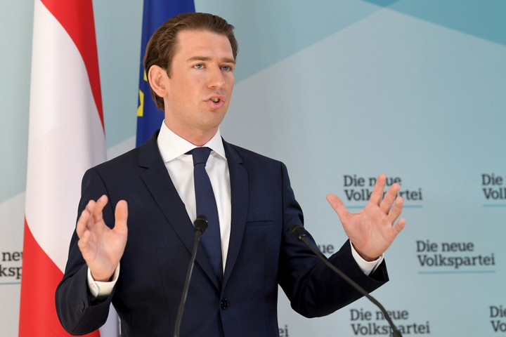 Fotó: AFP/APA/Roland Schlager Egységesen lemondanak az osztrák szabadságpárti miniszterek