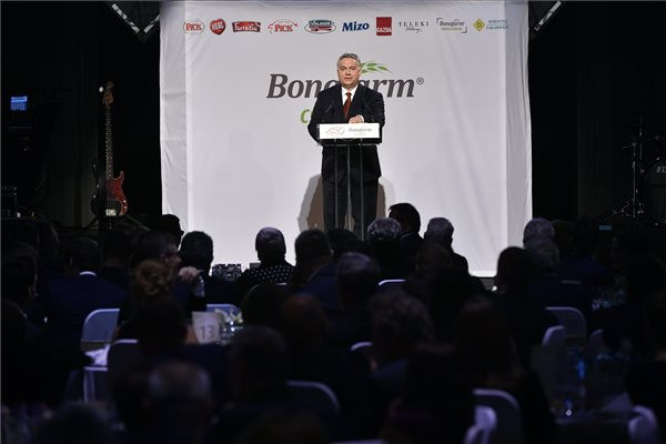 Fotó: MTI/Szigetváry Zsolt Orbán: A magyar nagytőkének a nemzeti érdekeket is szolgálnia kell