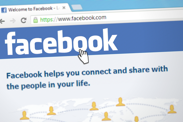 A két olasz kormánypárthoz köthető oldalakat is törölt a Facebook