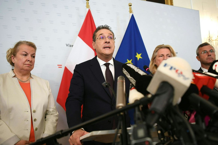 Strache feljelentést tett három ember ellen