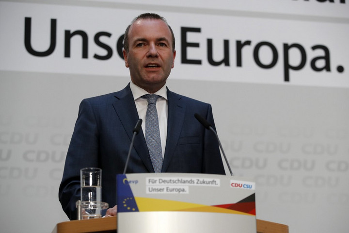 Fotó: AFP/Odd Andersen Weber: Az Európai Parlamentet erősíti a magas részvételi arány