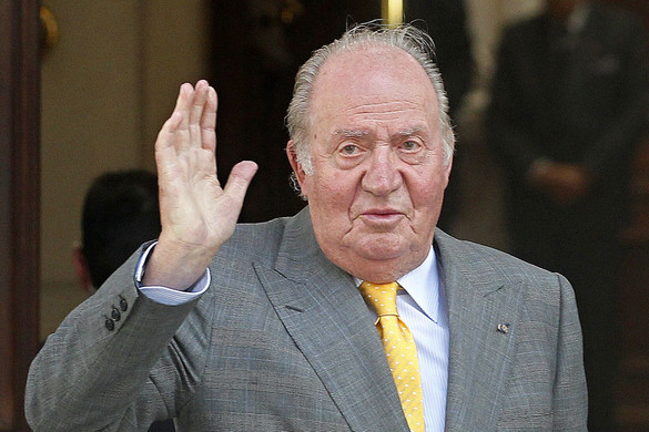 János Károly visszavonul