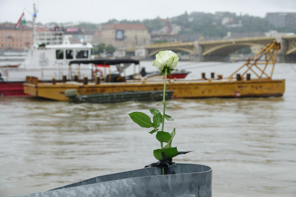 Már csak egy ember van kórházban a hajóbaleset túlélői közül