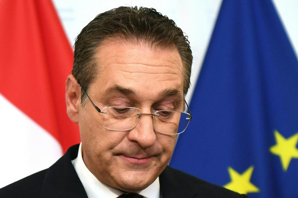 Az FPÖ felfüggesztette Heinz-Christian Strache párttagságát
