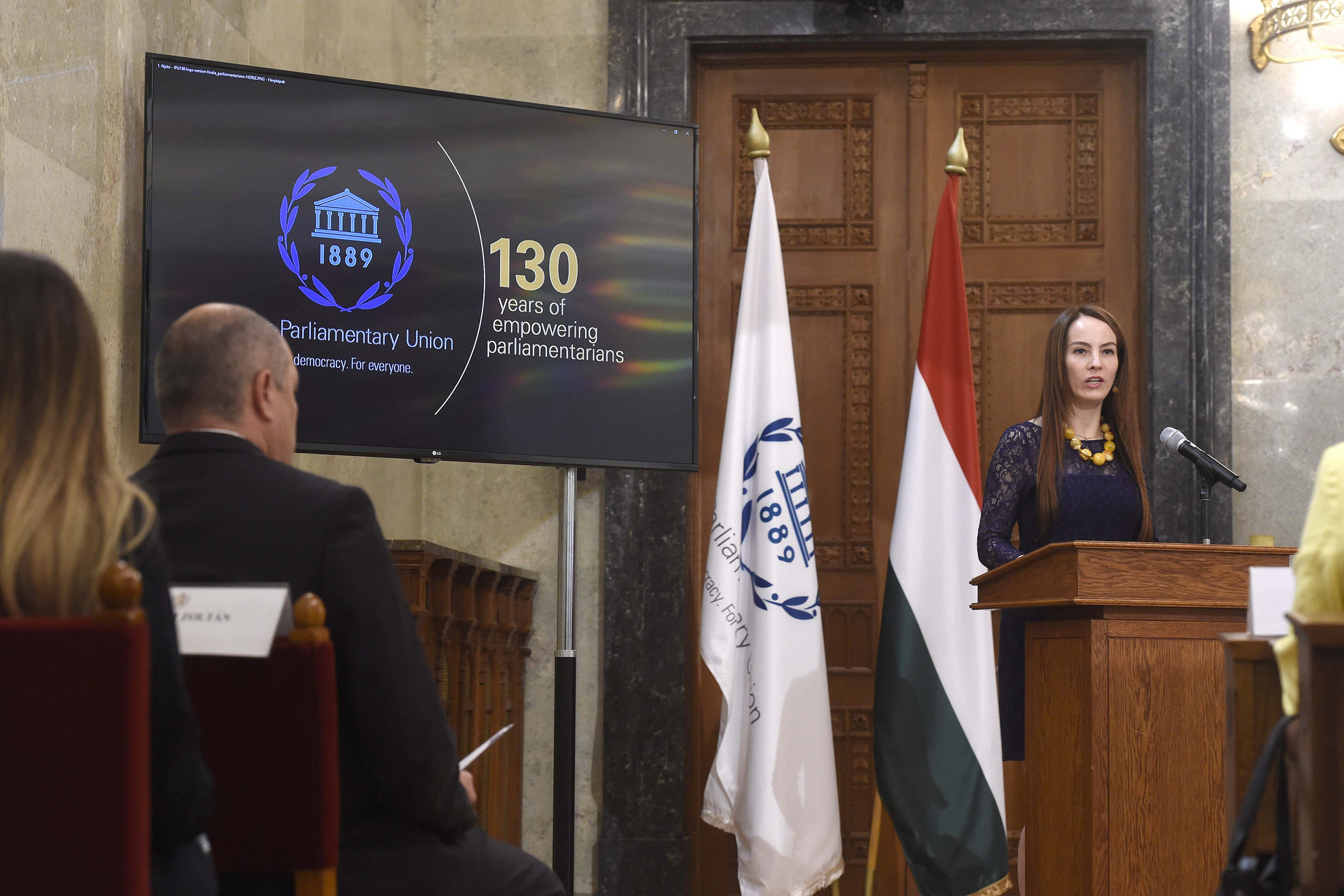 Gabriela Cuevas Barron, az Interparlamentáris Unió (IPU) elnöke beszédet mond a szervezet fennállásának és az Országgyűlés IPU-tagságának 130. évfordulója alkalmából tartott megemlékezésen a Parlament Delegációs termében