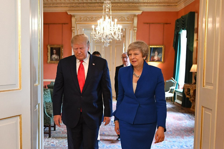 Theresa May: Szabadkereskedelmi megállapodásra törekszünk Amerikával