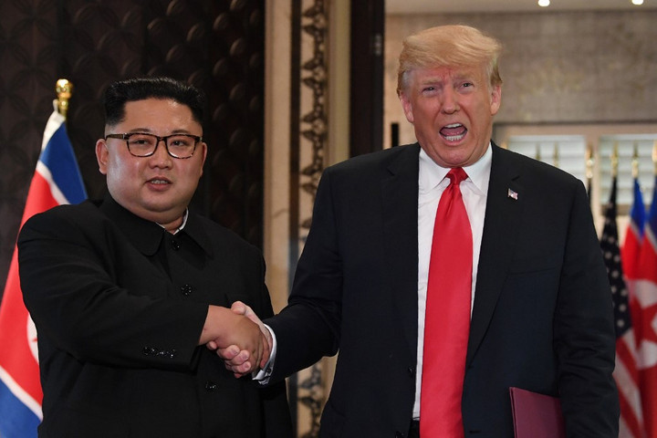 Fotó: AFP/SAUL LOEB Trump újabb levelet kapott Kim Dzsong Untól