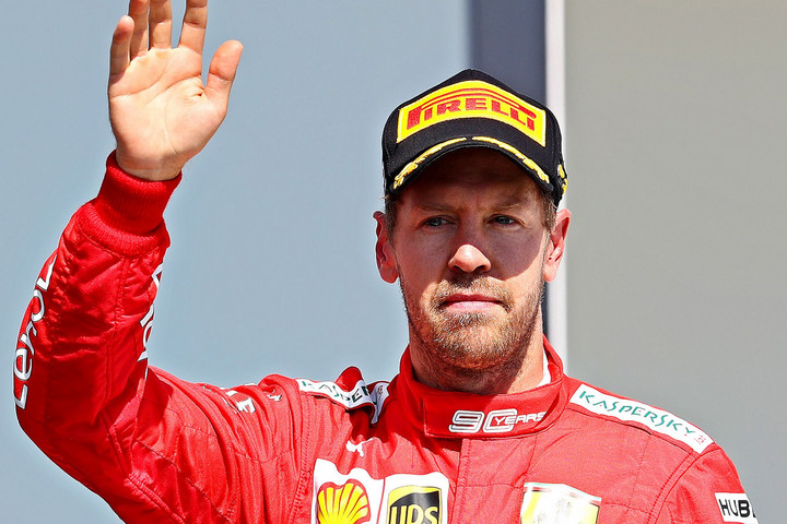 Szingapúri Nagydíj: Vettel több mint egy év után nyert