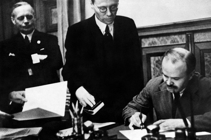 Először tették hozzáférhetővé a Molotov-Ribbentrop-paktum eredeti szovjet példányát