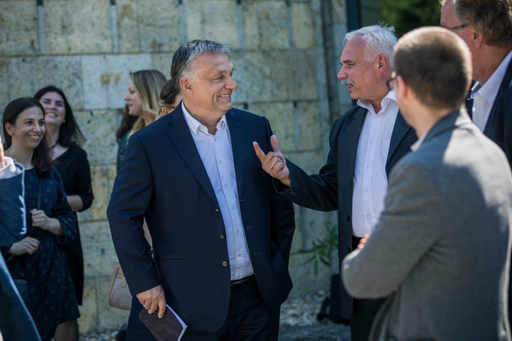 Orbán Viktor meglátogatta A Magyar Nyelv Múzeumát Széphalmon