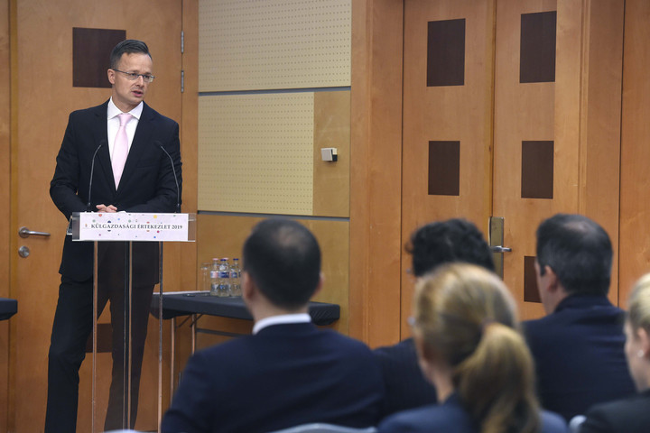 Fotó: MTI/Bruzák Noémi Újabb tíz vállalat csatlakozik a kiemelt exportőr partnerségi programhoz