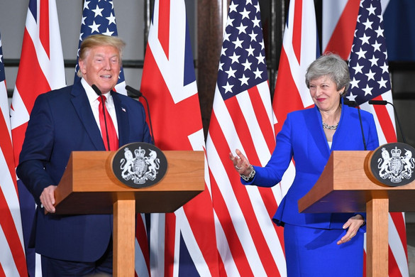 Trump: A brit kormánynak pert kellett volna indítania az EU ellen