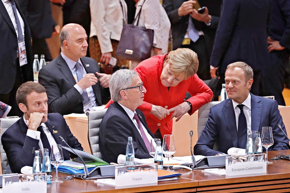 Pörög tovább az uniós póker