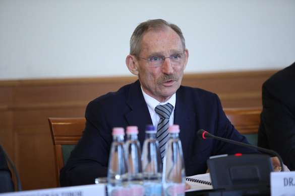 Pintér Sándor: Gyors és szakszerű volt a hajóbaleset utáni mentés