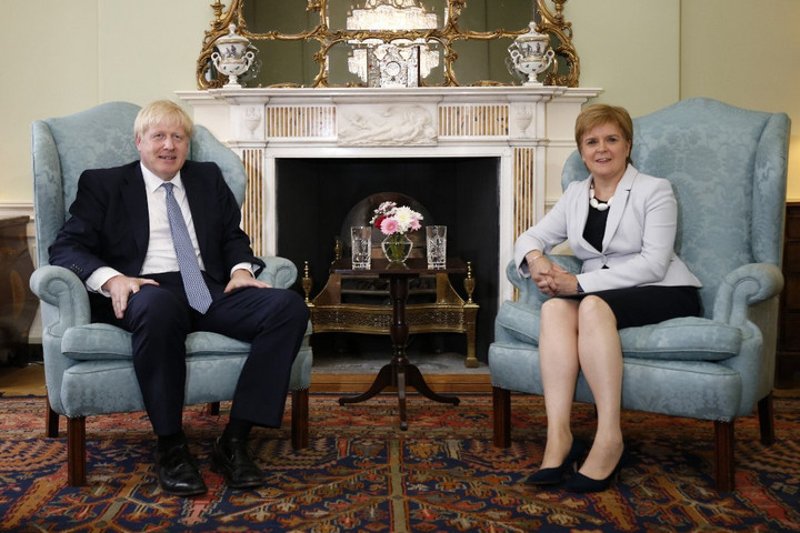 Boris Johnson új megállapodást sürgetett skóciai látogatásán