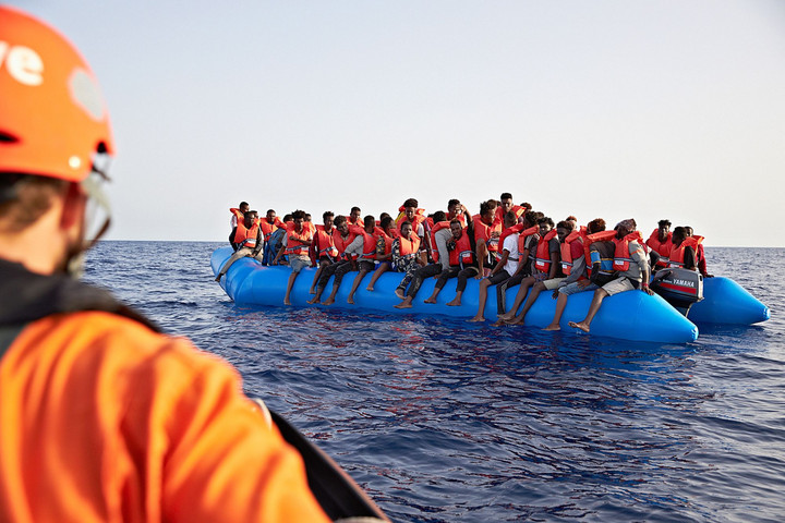 Fotó: AFP/sea-eye.org/Fabian Heinz Százötven migráns halhatott meg egy balesetben a Földközi-tengeren