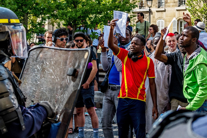 Fotó: AFP/NurPhoto/Estelle Ruiz Megszállták Párizst a feketemellényesek