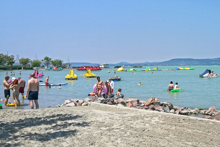 Nem éri meg a Balaton helyett a horvát tengerpartra utazni