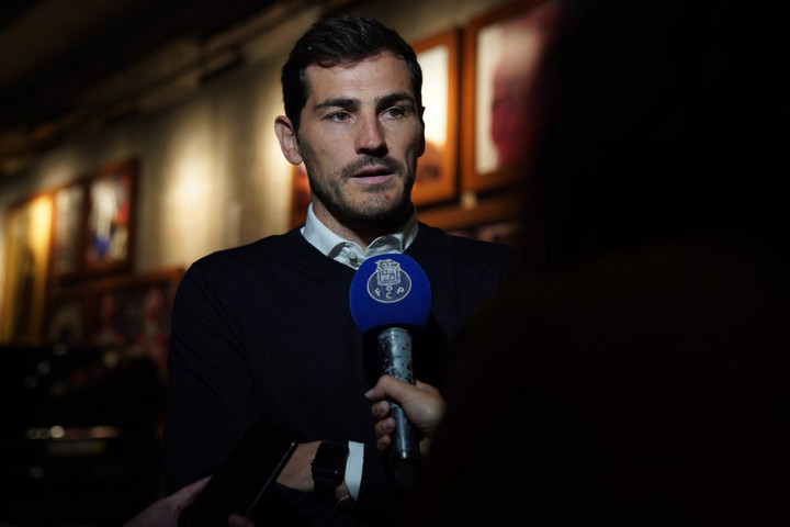 Fotó: Twitter/FC Porto Iker Casillas csatlakozik a Porto szakmai stábjához