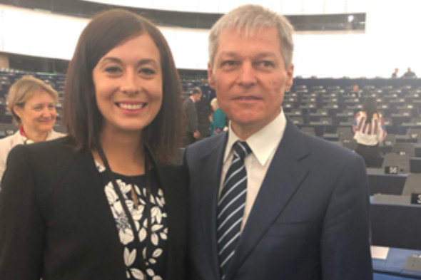 Fotó: Instagram Büszkén pózol Cseh Katalin a magyarellenes román politikus oldalán