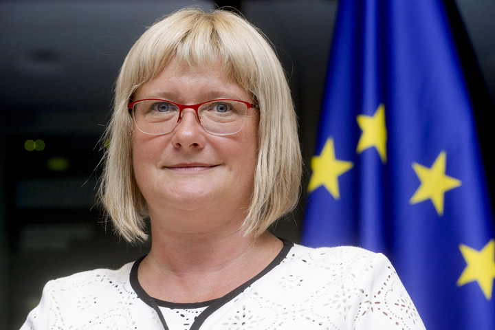 Három magyar képviselőt választottak szakbizottsági alelnöknek az Európai Parlamentben