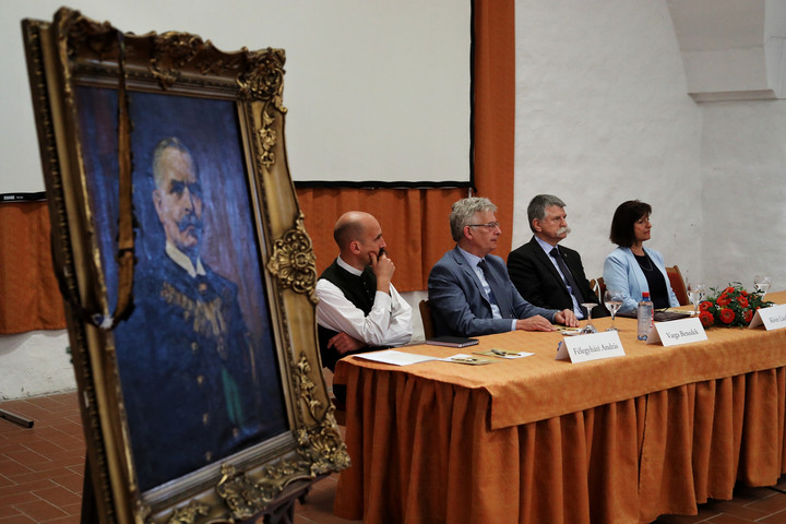 Zsitvay Tibort méltatta a házelnök